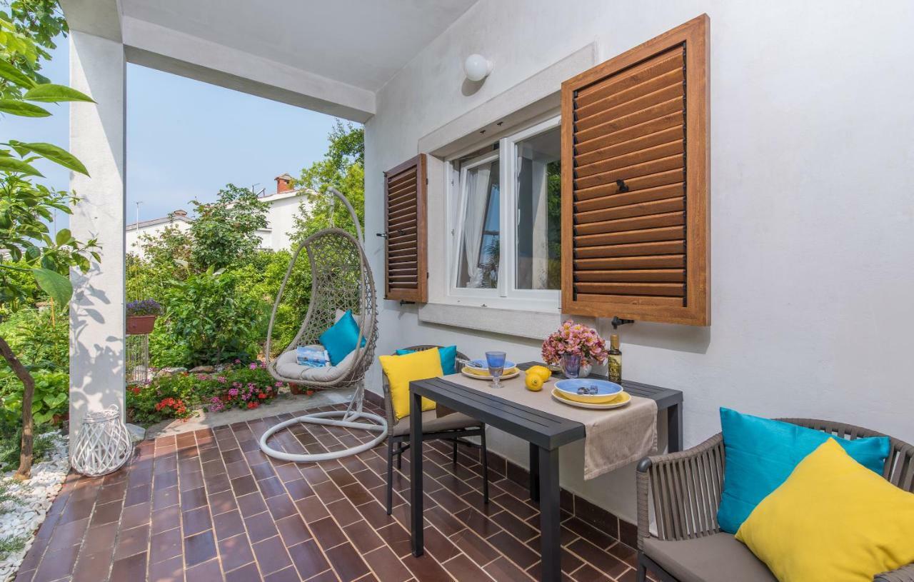 New!!! New Riva Luxury One - With Sunny Terrace & Big Garden Apartment Porec Bagian luar foto