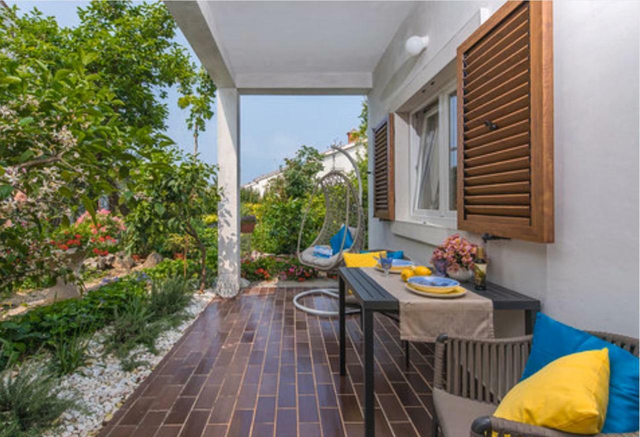 New!!! New Riva Luxury One - With Sunny Terrace & Big Garden Apartment Porec Bagian luar foto
