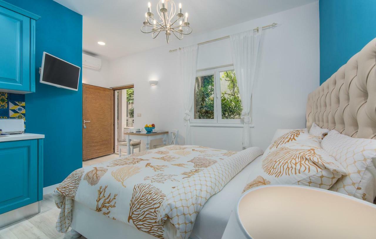 New!!! New Riva Luxury One - With Sunny Terrace & Big Garden Apartment Porec Bagian luar foto