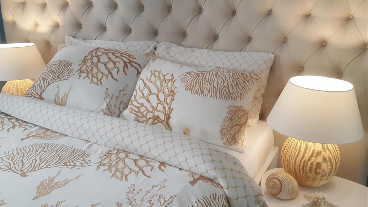 New!!! New Riva Luxury One - With Sunny Terrace & Big Garden Apartment Porec Bagian luar foto
